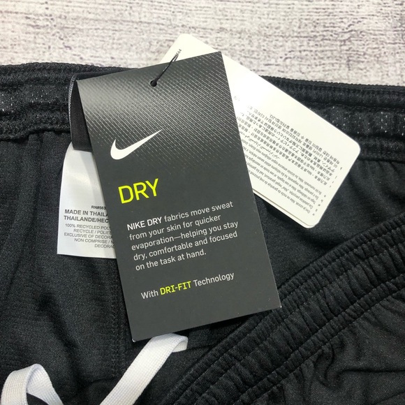 Nike Dri-Fit shorts - Picture 4 of 8